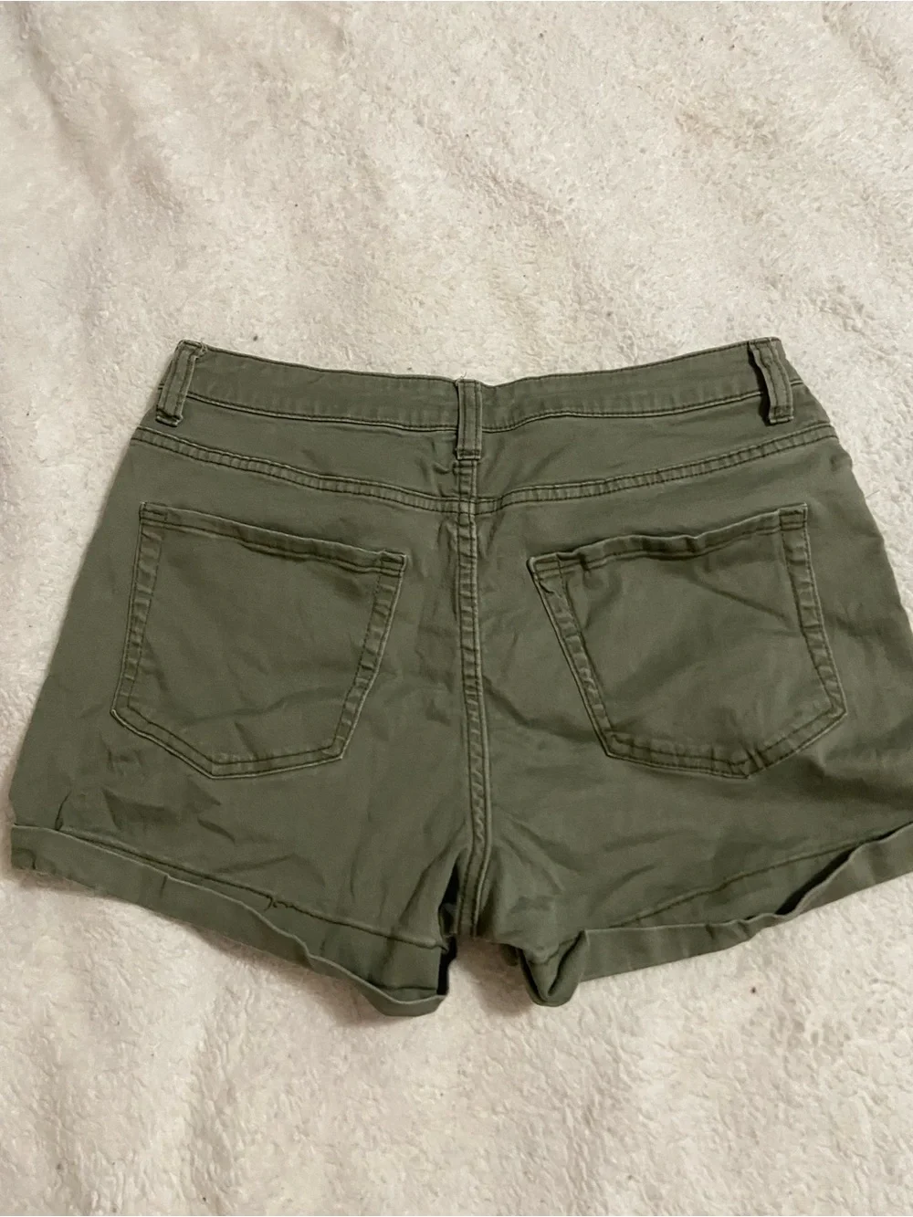 Forever 21 Olive High-Waist Cuffed Women's Shorts